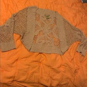 Cropped knitted gold sweater